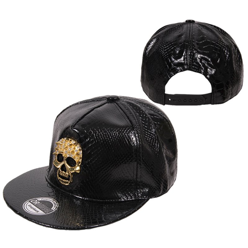 casquette snapback tête de mort imitation cuir noir